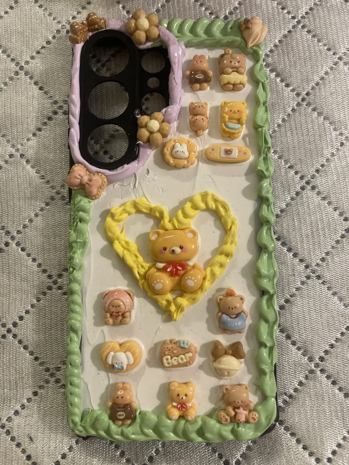 Cream Bear Heart Case