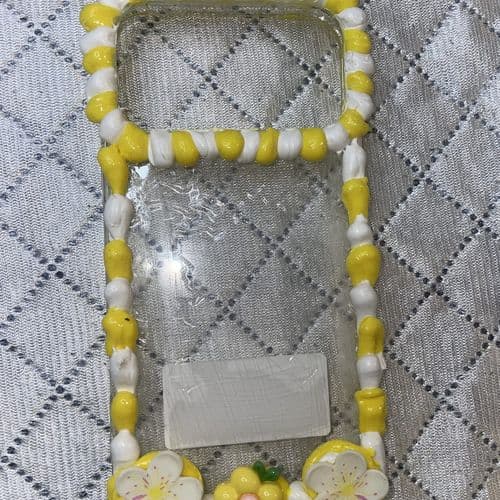 Yellow Pearl Trim Case