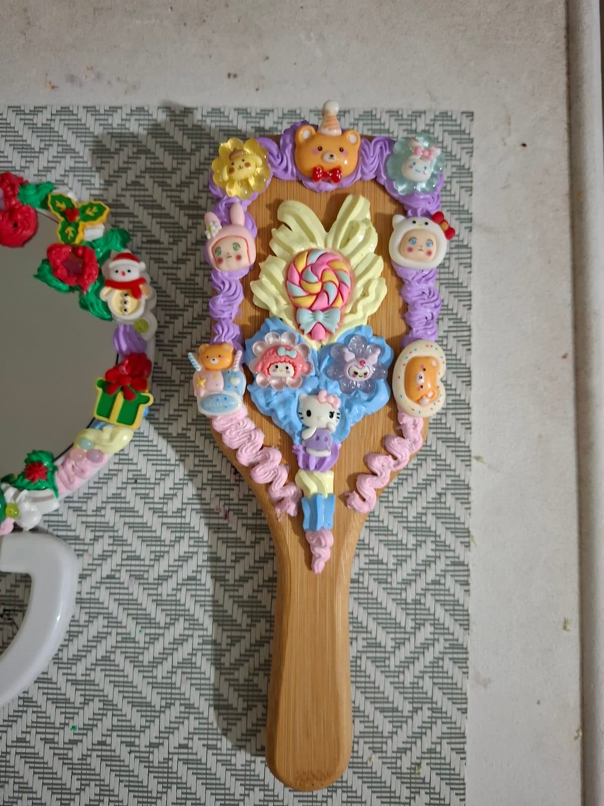 Sugar Bow Comb